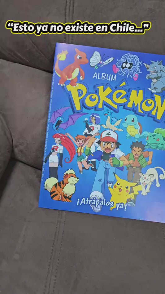 ÁLBUM POKÉMON CLÁSICO (TAPA AZUL) – COMPLETO + 4 PÓSTER DE REGALO